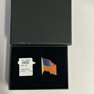 NIB Competition American Flag Pin for tie , Suite or dress .Unisex. Gold.